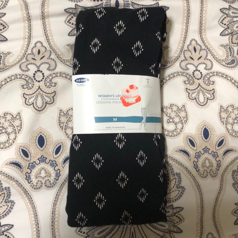 Old Navy Women’s Leggings black/white new